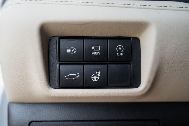 used 2023 Toyota Highlander car, priced at $43,949