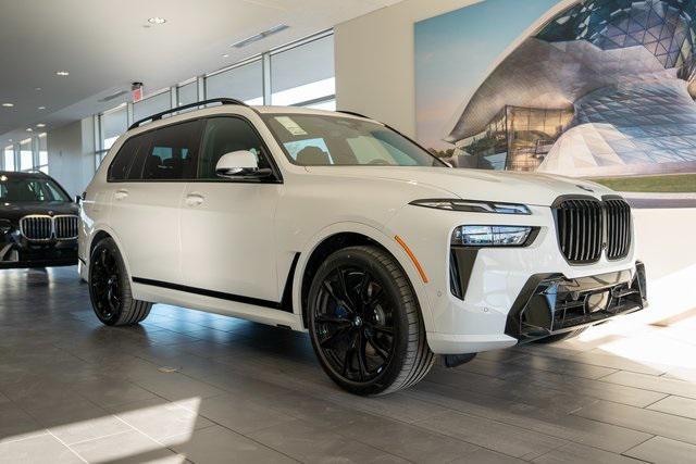 new 2025 BMW X7 car, priced at $106,600