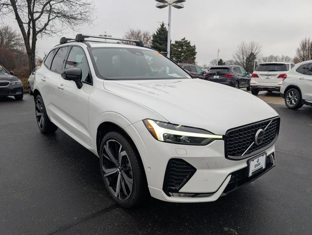 used 2022 Volvo XC60 car, priced at $37,886