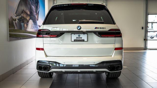 new 2025 BMW X7 car, priced at $118,175