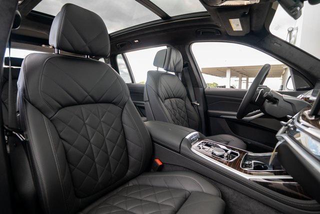 new 2026 BMW X7 car, priced at $93,525