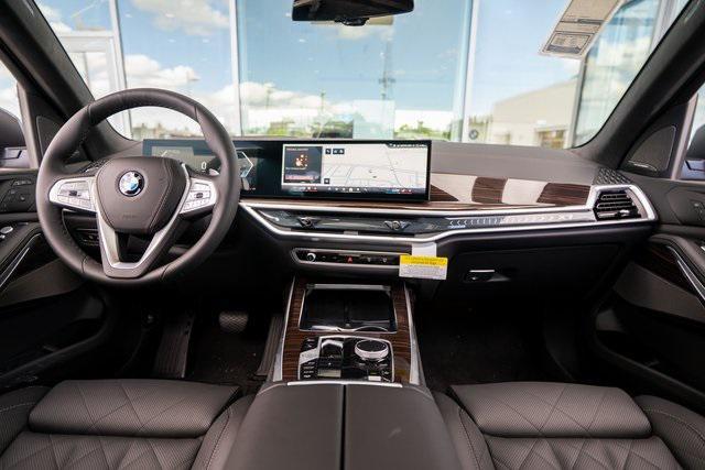 new 2026 BMW X7 car, priced at $93,525