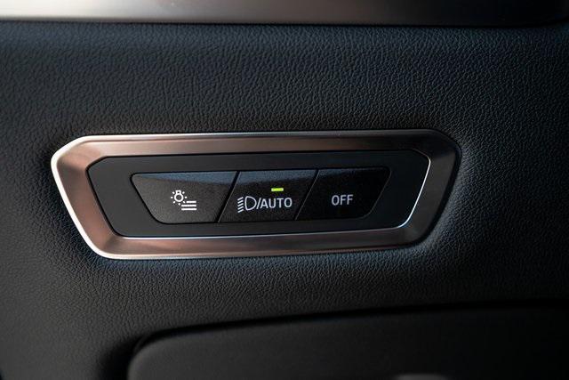 new 2026 BMW X7 car, priced at $96,775