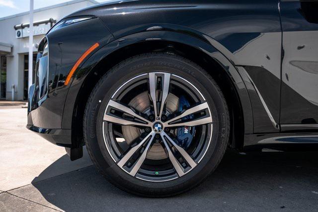 new 2026 BMW X7 car, priced at $96,775