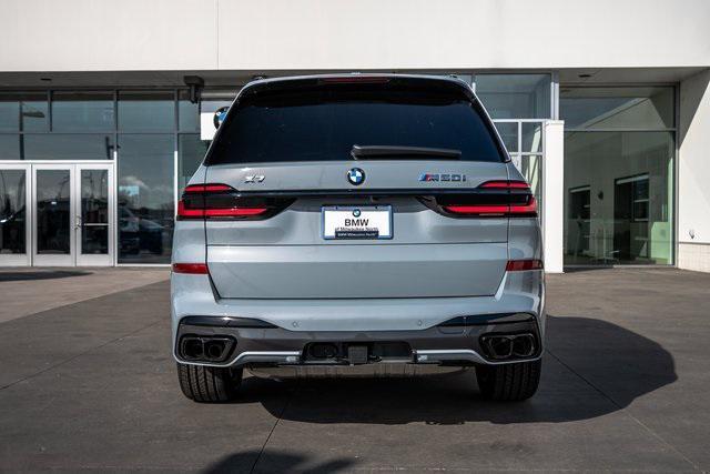 new 2025 BMW X7 car, priced at $119,155