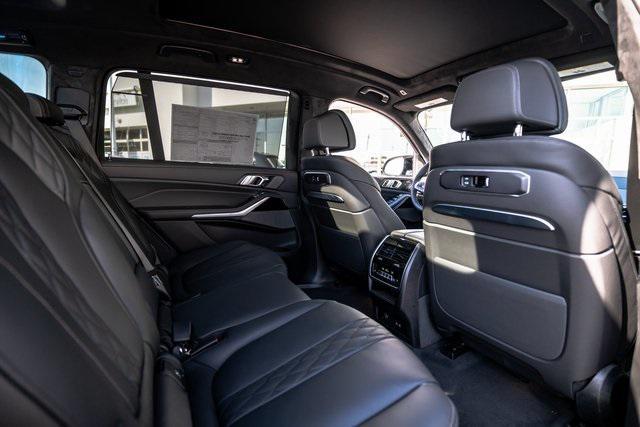 new 2025 BMW X7 car, priced at $119,155