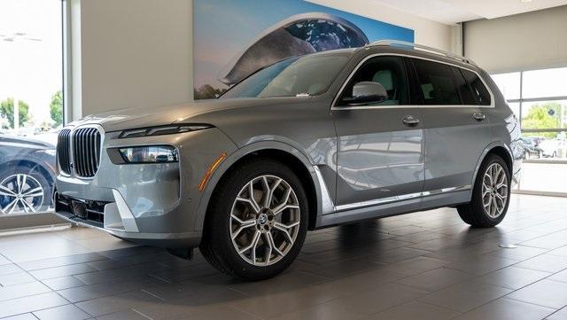 new 2025 BMW X7 car, priced at $95,225