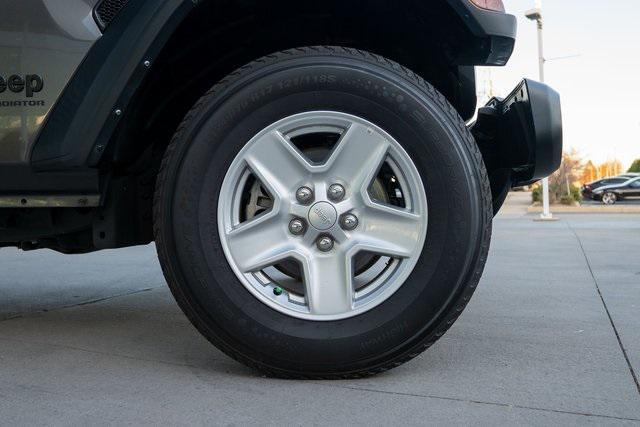 used 2023 Jeep Gladiator car, priced at $28,952
