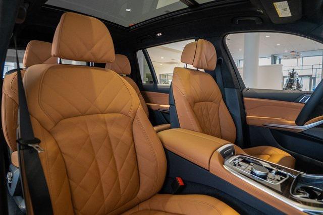 new 2026 BMW X7 car, priced at $98,725