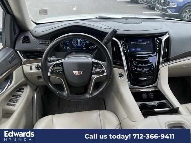 used 2020 Cadillac Escalade ESV car, priced at $45,550