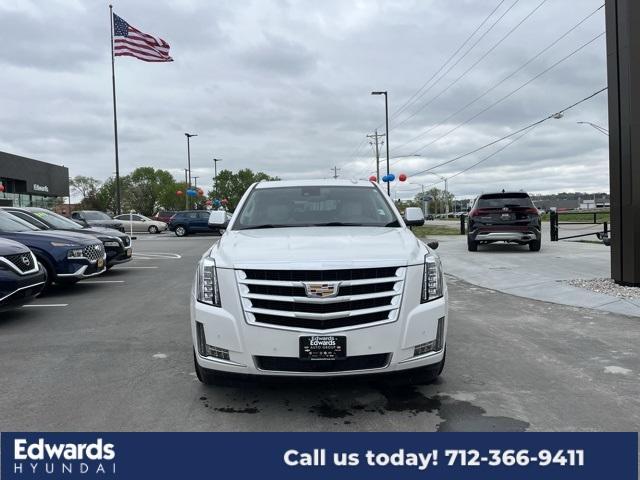 used 2020 Cadillac Escalade ESV car, priced at $45,550