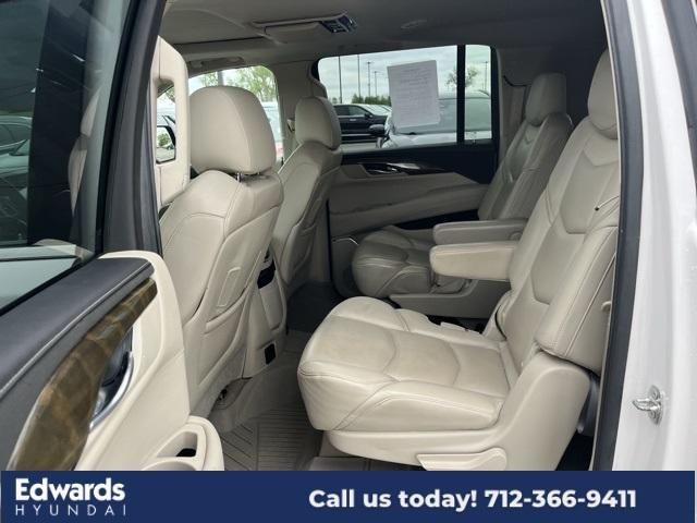 used 2020 Cadillac Escalade ESV car, priced at $45,550