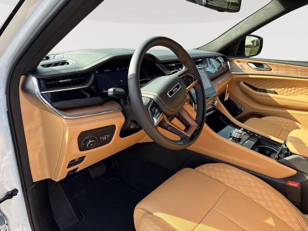 new 2025 Jeep Grand Cherokee L car, priced at $62,249