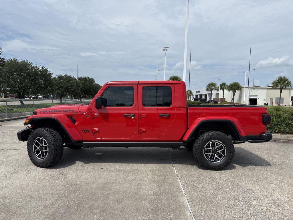 new 2025 Jeep Gladiator car, priced at $52,544