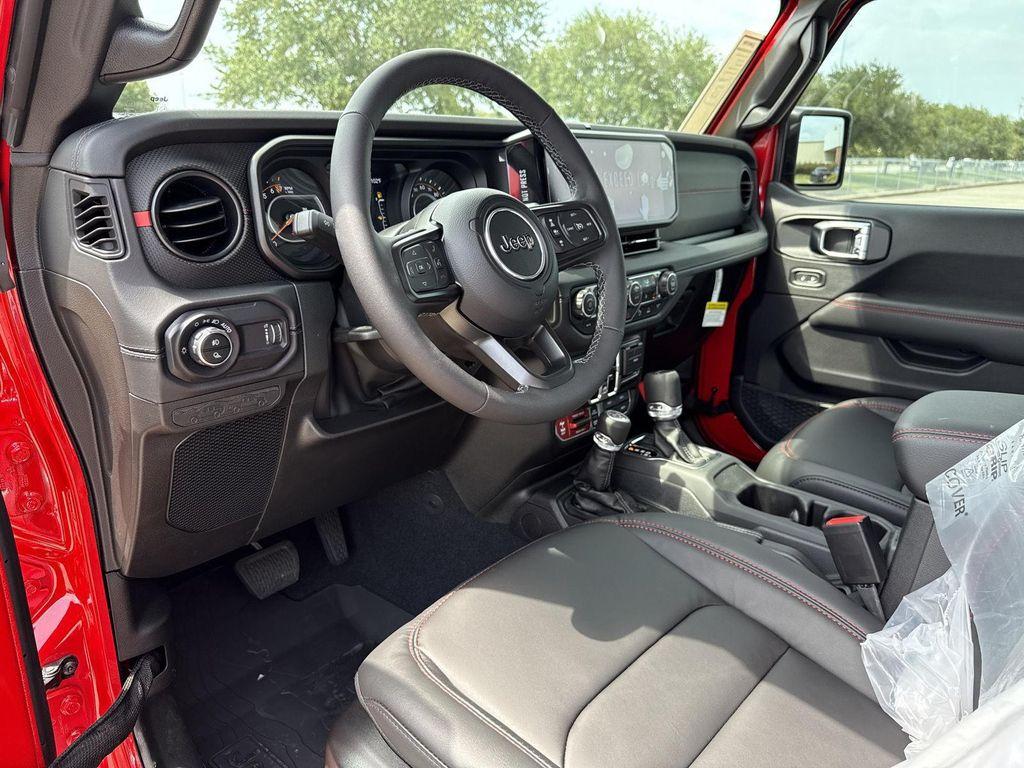 new 2025 Jeep Gladiator car, priced at $52,544