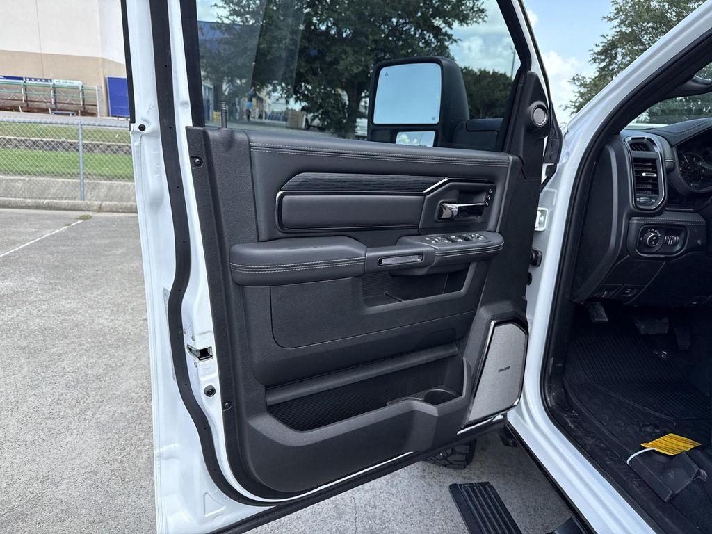 new 2025 Ram 2500 car, priced at $79,610