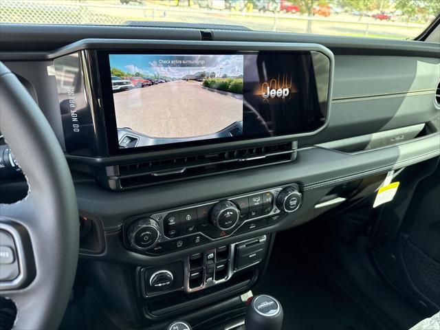 new 2025 Jeep Gladiator car, priced at $44,260