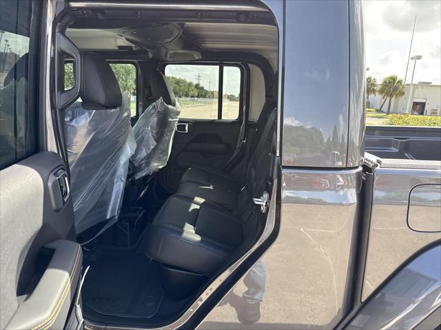 new 2025 Jeep Gladiator car, priced at $44,260