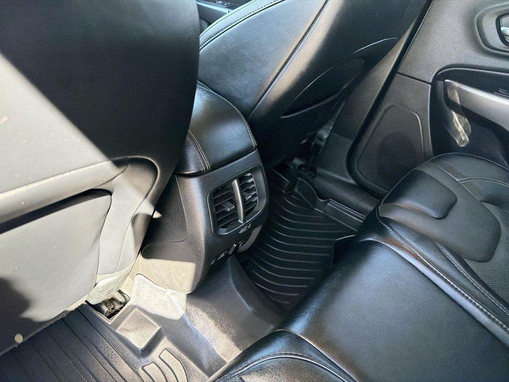 used 2022 Jeep Cherokee car, priced at $19,895