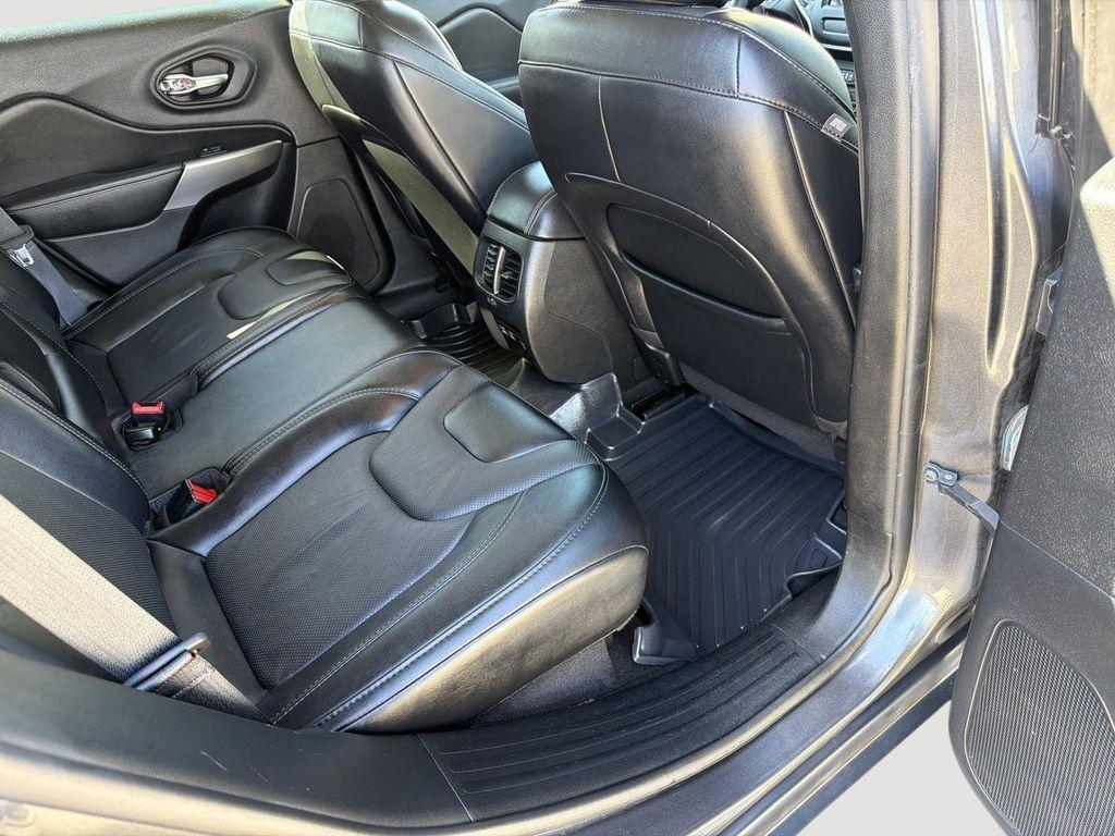 used 2022 Jeep Cherokee car, priced at $19,895