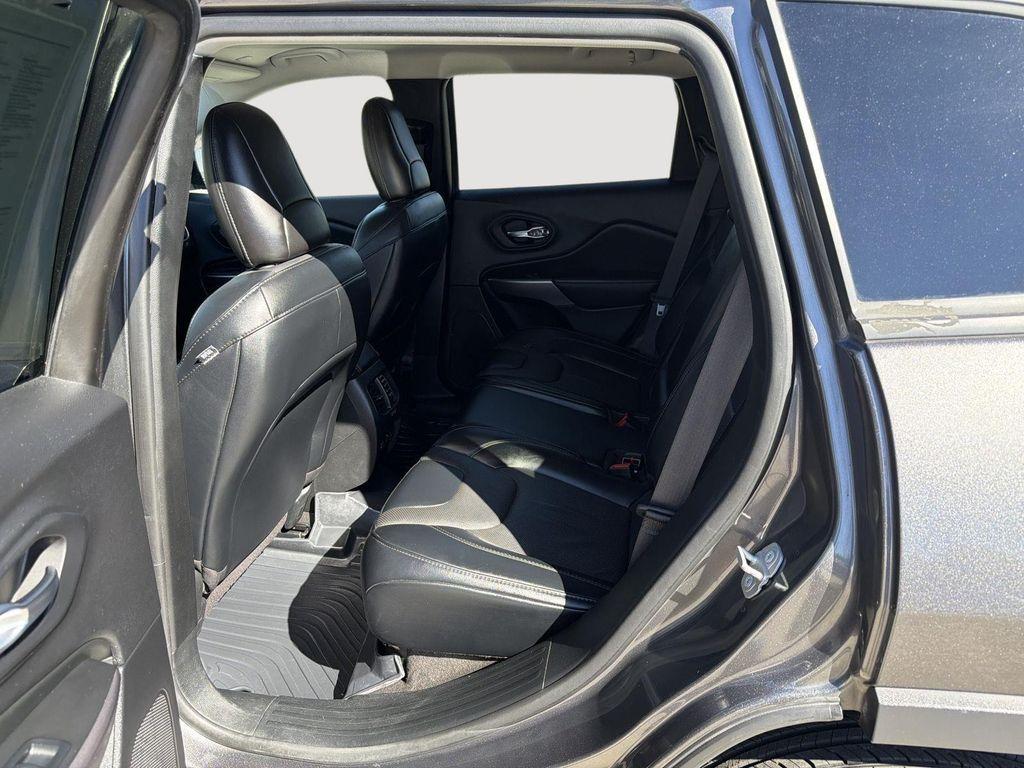 used 2022 Jeep Cherokee car, priced at $19,895