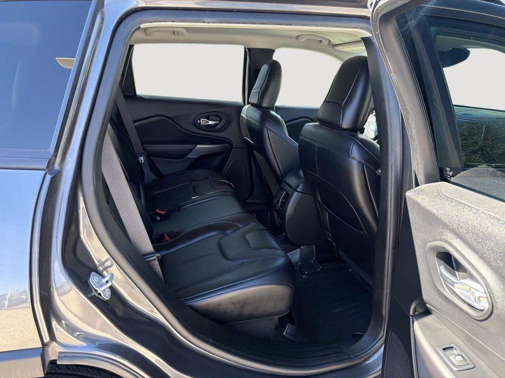 used 2022 Jeep Cherokee car, priced at $19,895