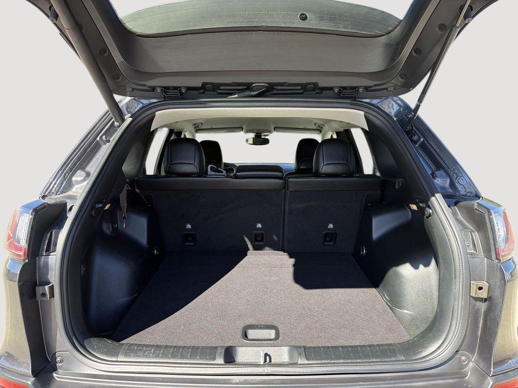 used 2022 Jeep Cherokee car, priced at $19,895