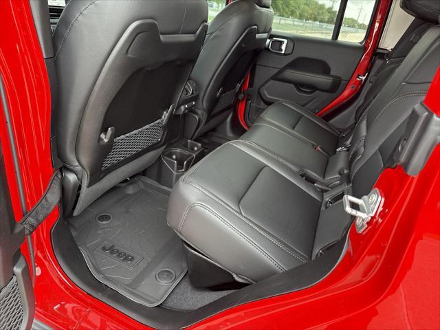 new 2025 Jeep Gladiator car, priced at $42,974