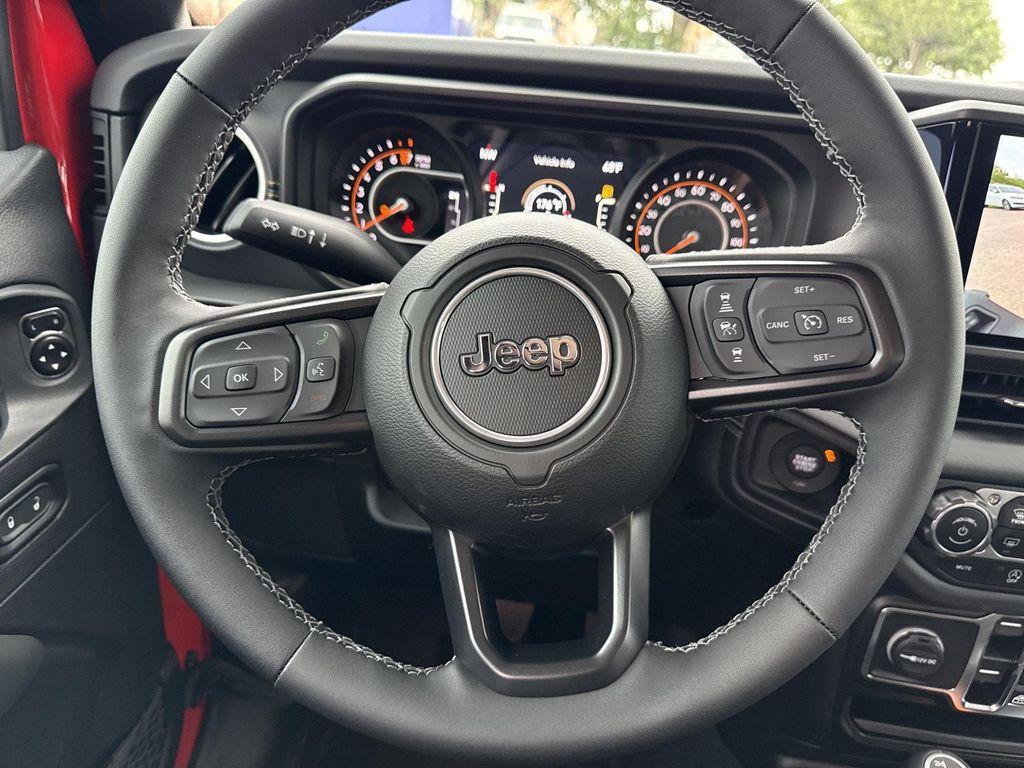 new 2025 Jeep Gladiator car, priced at $41,874