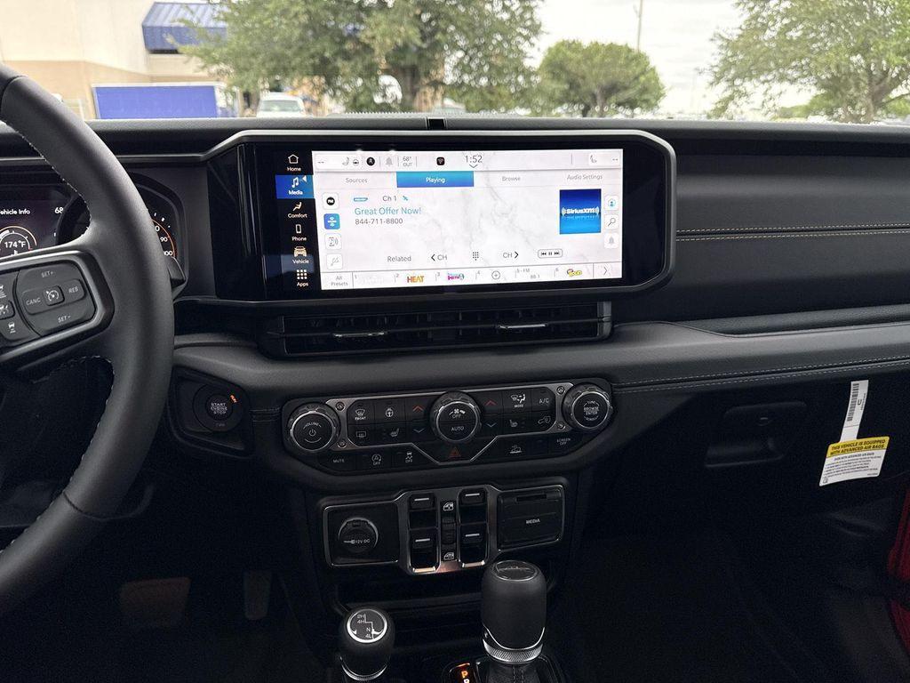 new 2025 Jeep Gladiator car, priced at $41,874