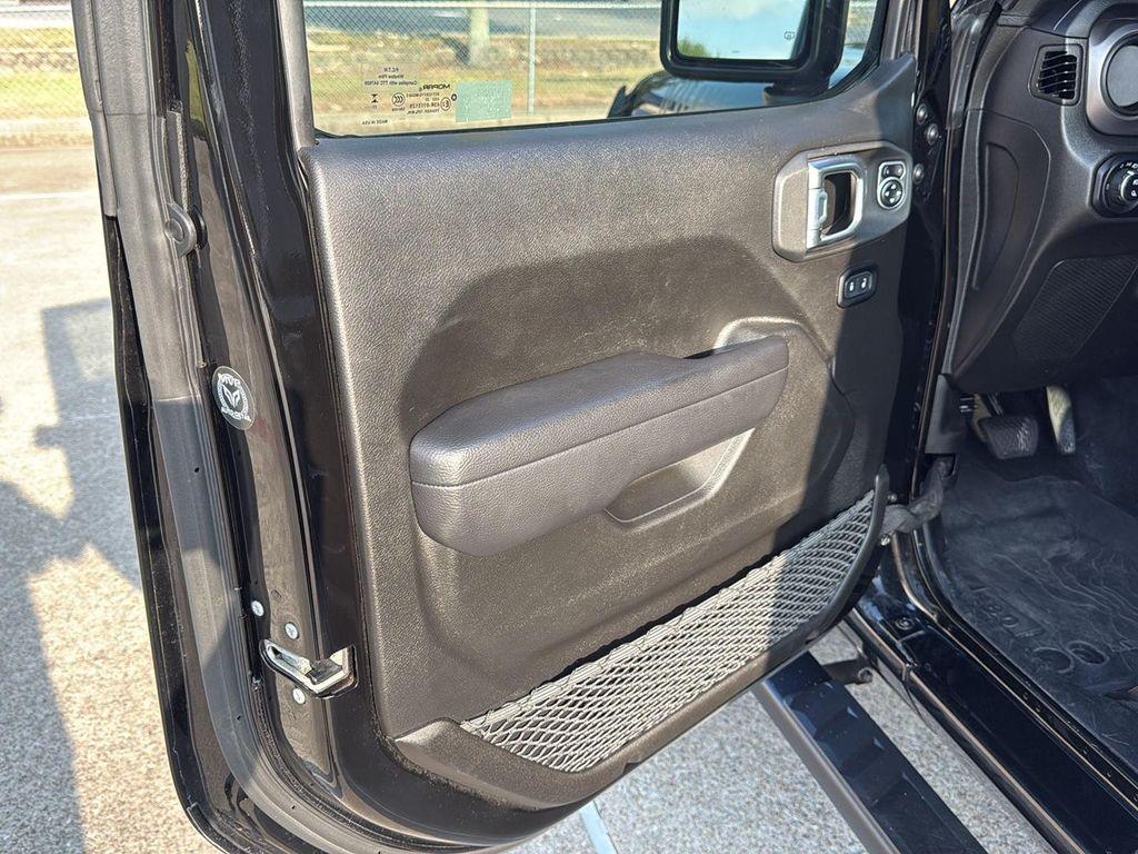 used 2023 Jeep Gladiator car, priced at $35,025
