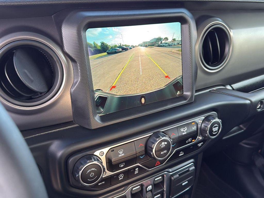 used 2023 Jeep Gladiator car, priced at $35,025