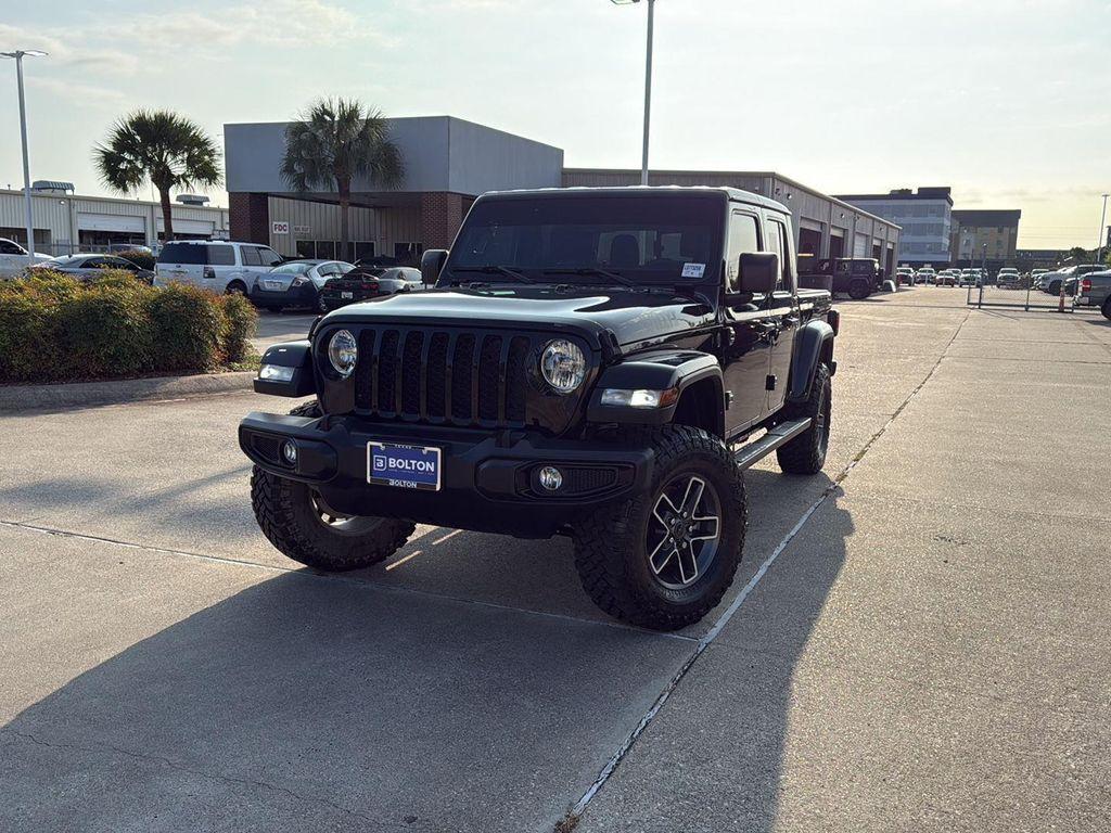 used 2023 Jeep Gladiator car, priced at $35,025
