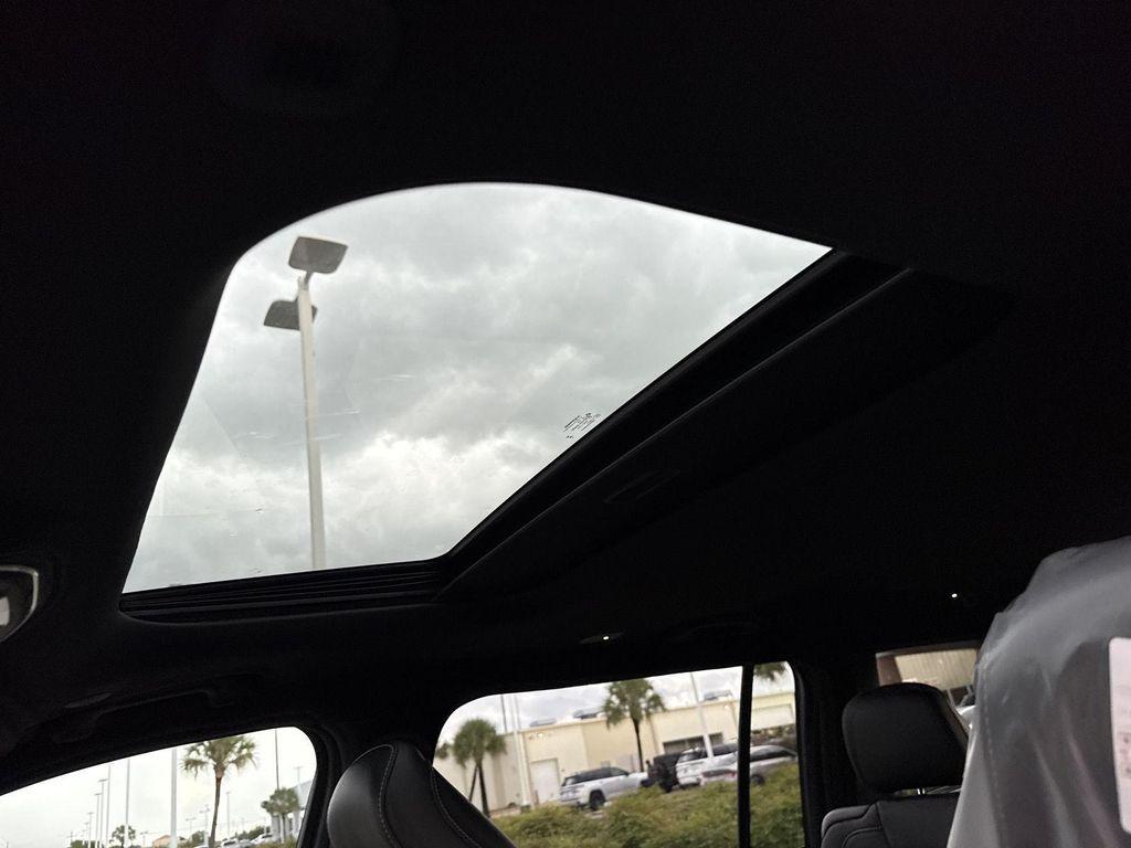 new 2025 Jeep Grand Cherokee L car, priced at $40,420