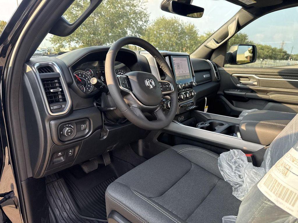 new 2025 Ram 1500 car, priced at $45,421