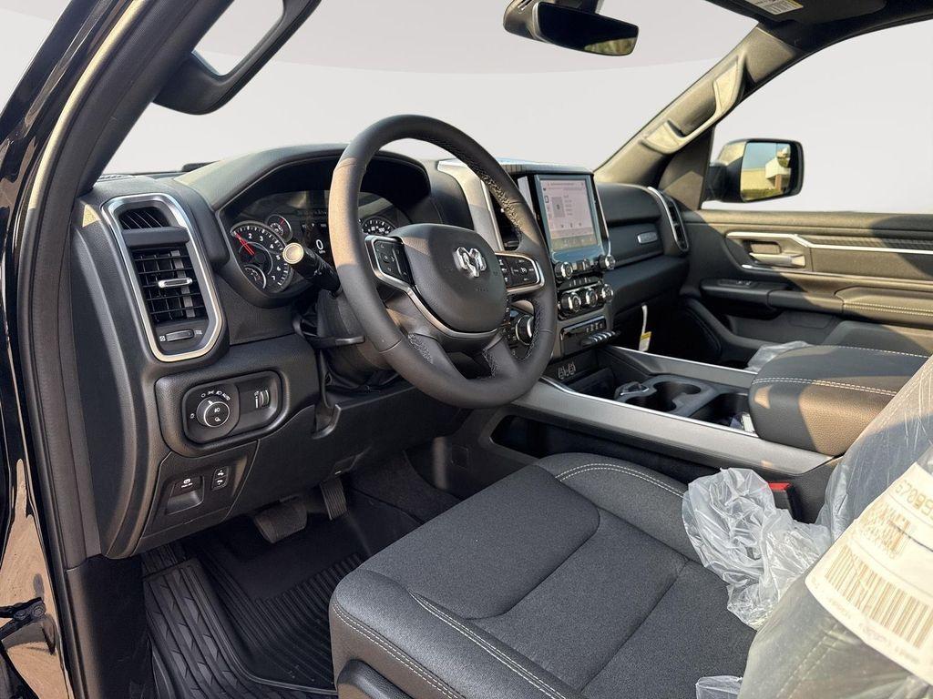 new 2025 Ram 1500 car, priced at $47,421
