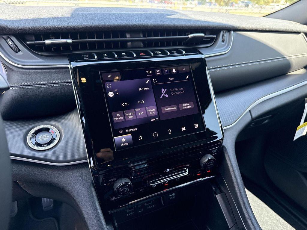 new 2025 Jeep Grand Cherokee L car, priced at $33,846