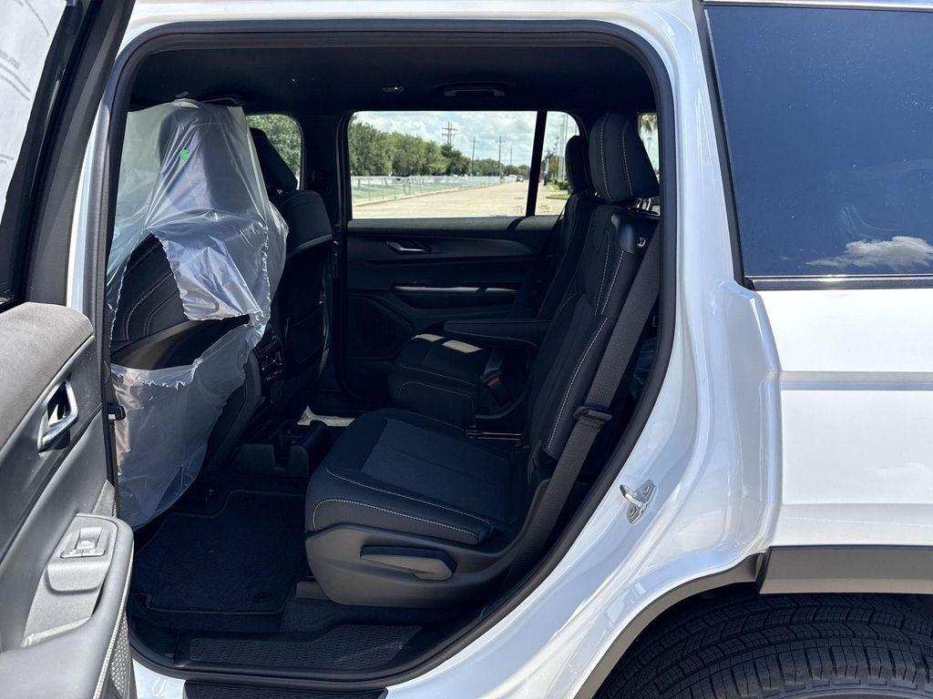 new 2025 Jeep Grand Cherokee L car, priced at $33,846