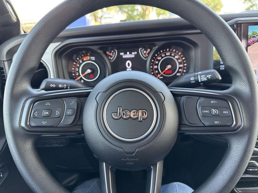 new 2025 Jeep Wrangler car, priced at $28,685