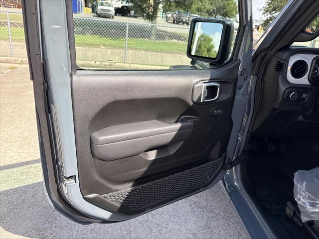 new 2025 Jeep Wrangler car, priced at $29,285
