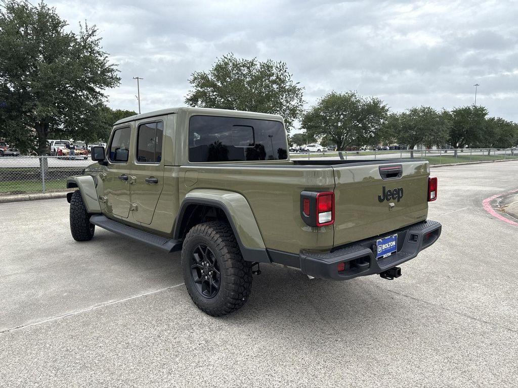 new 2025 Jeep Gladiator car, priced at $40,040