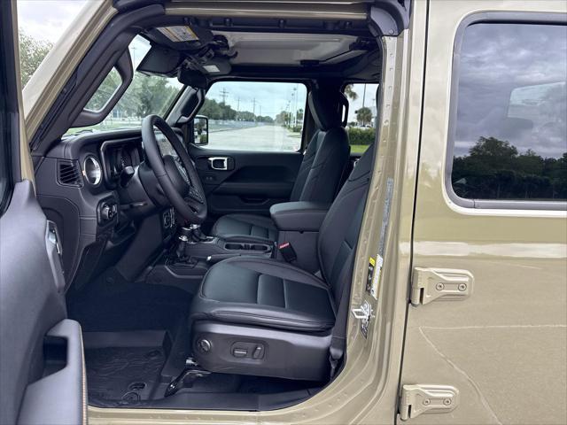 new 2025 Jeep Gladiator car, priced at $44,040