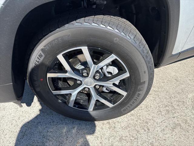 new 2025 Jeep Grand Cherokee car, priced at $40,035