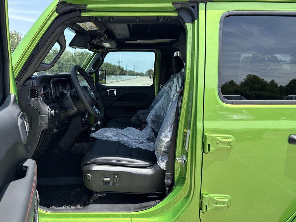 new 2025 Jeep Wrangler car, priced at $64,595