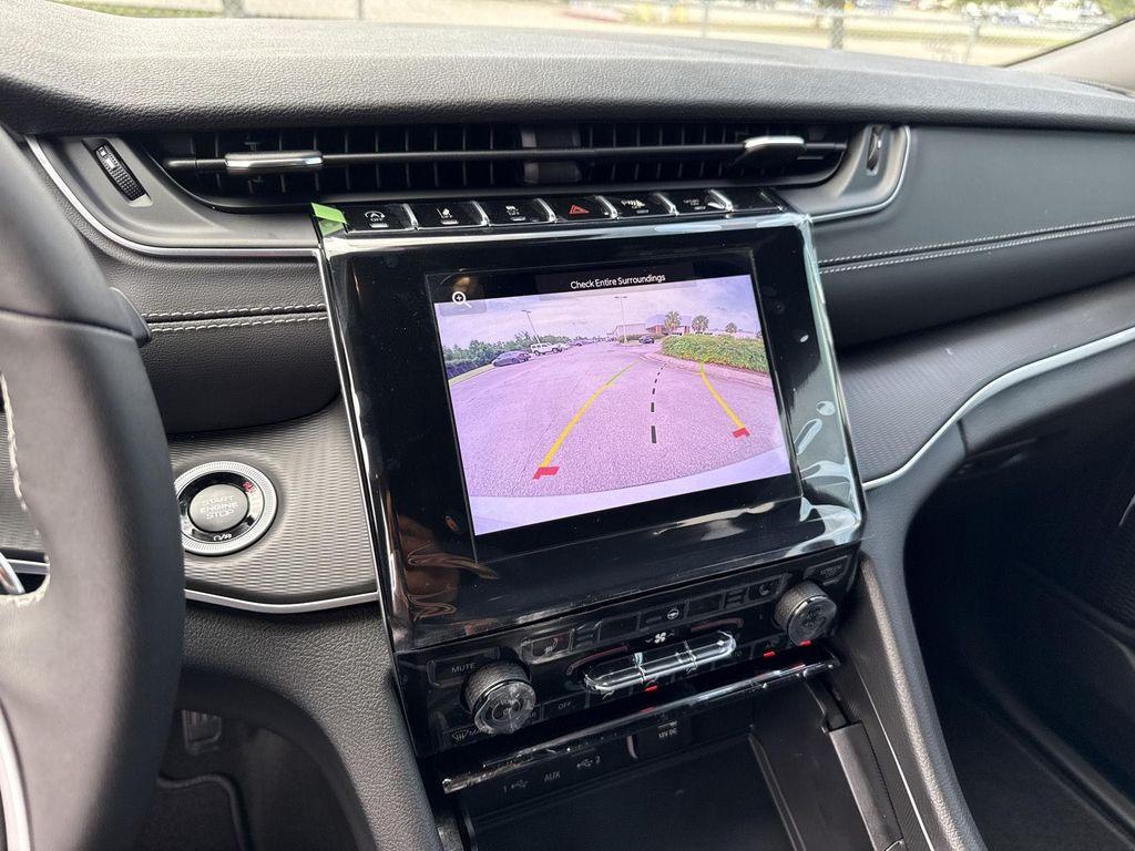 new 2025 Jeep Grand Cherokee L car, priced at $40,900