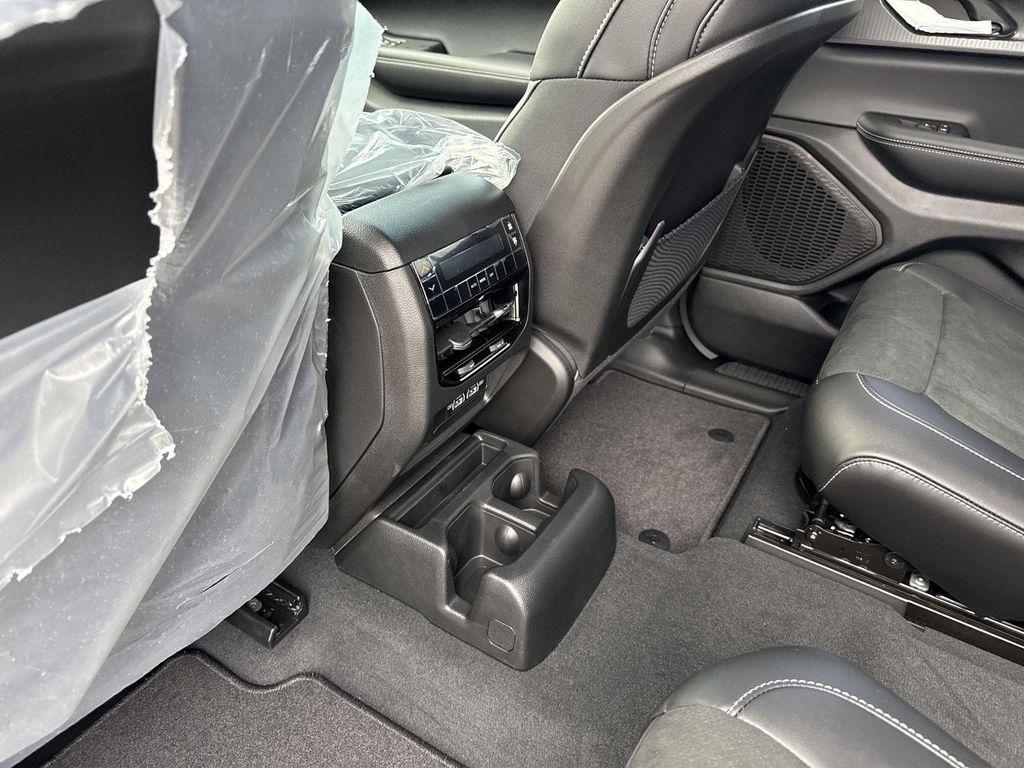 new 2025 Jeep Grand Cherokee L car, priced at $40,900