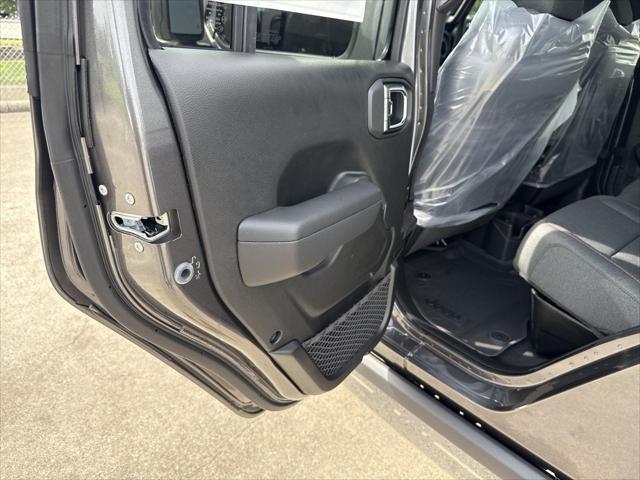 new 2025 Jeep Gladiator car, priced at $48,662