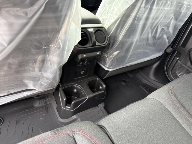 new 2025 Jeep Gladiator car, priced at $48,662
