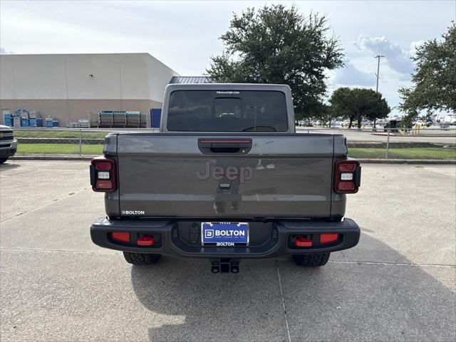 new 2025 Jeep Gladiator car, priced at $48,662