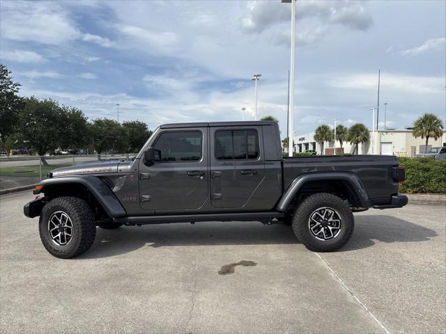 new 2025 Jeep Gladiator car, priced at $48,662